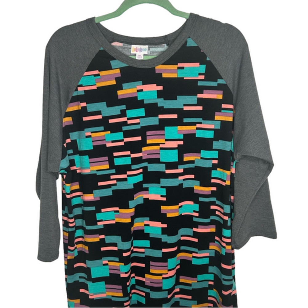 LuLaRoe Graphic 3/4 Sleeve Randy 2XL